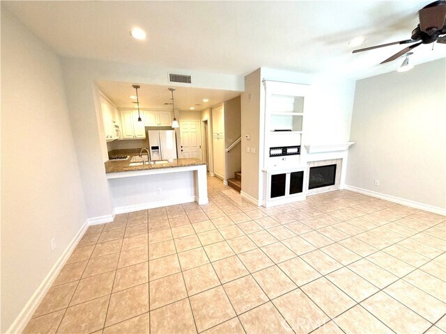 Building Photo - 108 Calle Campanero