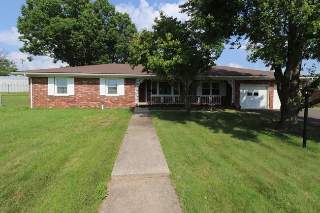 Primary Photo - 204 Weil Ln