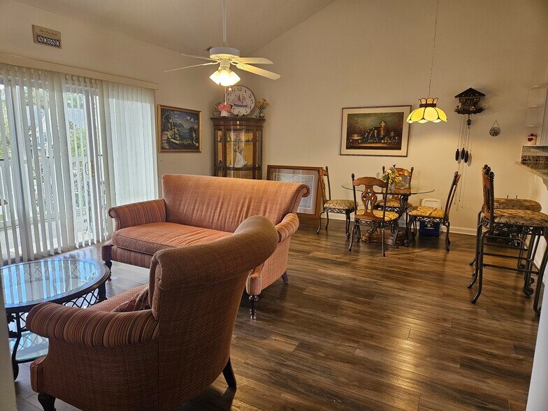 Building Photo - 108 Scotch Broom Dr