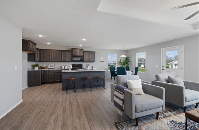 Building Photo - Large 3 bedroom rental with a fenced in yard in Republic!