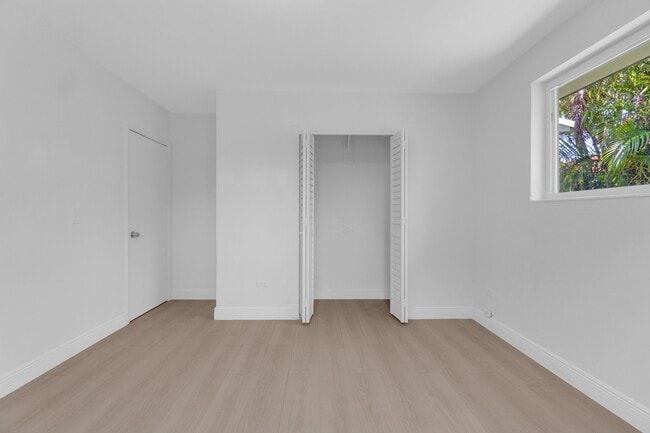 Building Photo - 1730 NW 55th Terrace