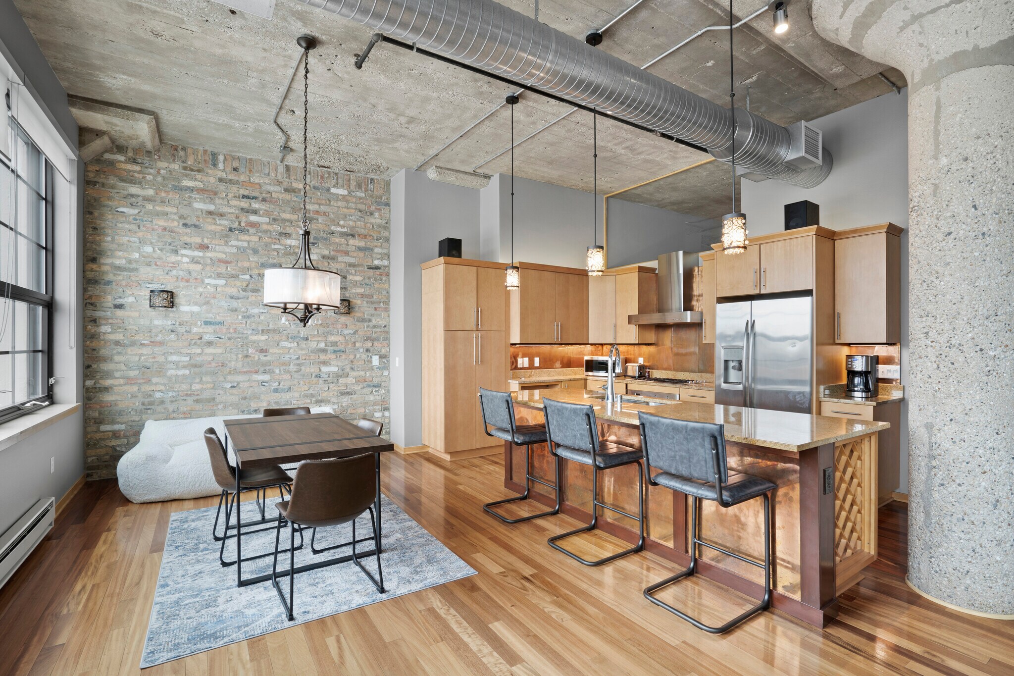 Kitchen - 311 E Erie St