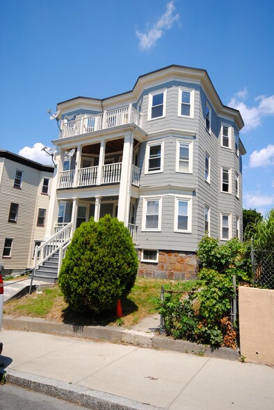 Building Photo - 98 Montebello Rd