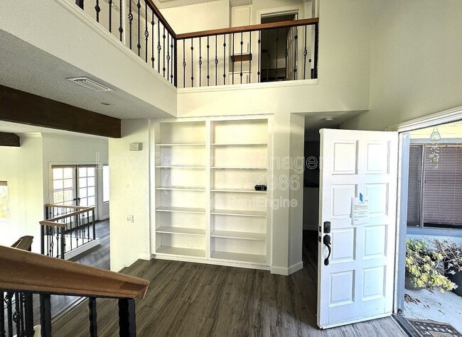 Building Photo - 4629 Villas Ct