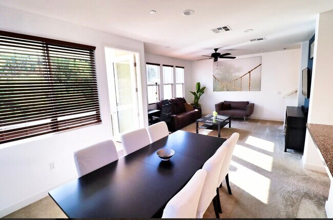 Building Photo - 1110 Makena Way