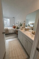 Building Photo - El Caliente Apartments