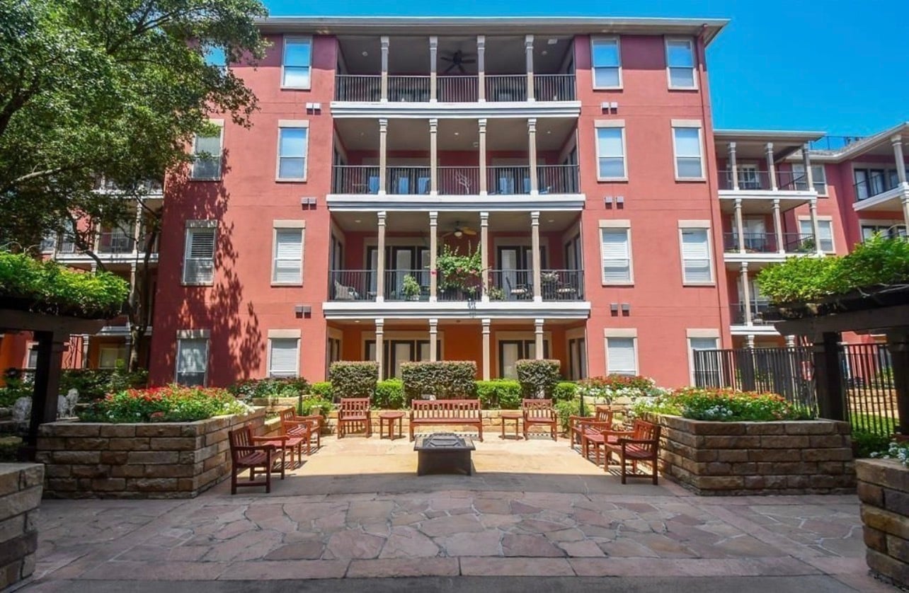 Building Photo - 2400 McCue Rd