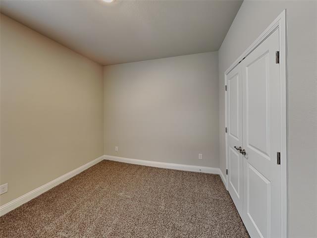 Building Photo - 2004 Windsor Dr