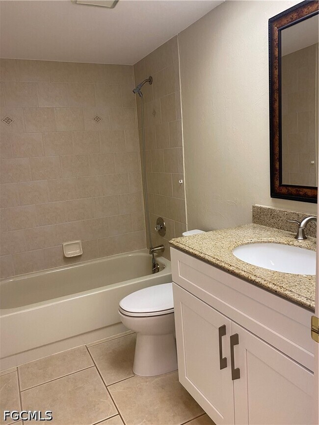 Building Photo - 15370 Transit Ct