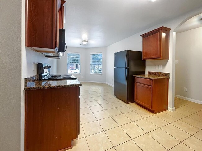 Building Photo - 2514 Golden Brandy Ln