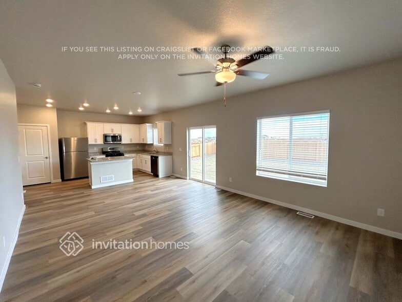 Building Photo - 7212 Dolores Ave