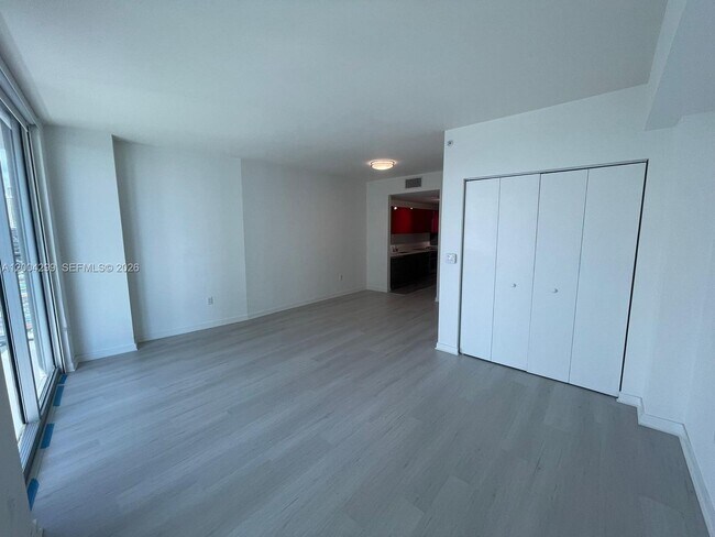 Building Photo - 1100 S Miami Ave