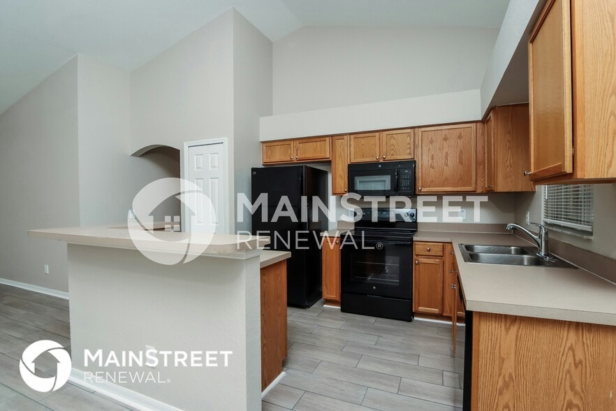 Building Photo - 547 Gasparilla Ave SE