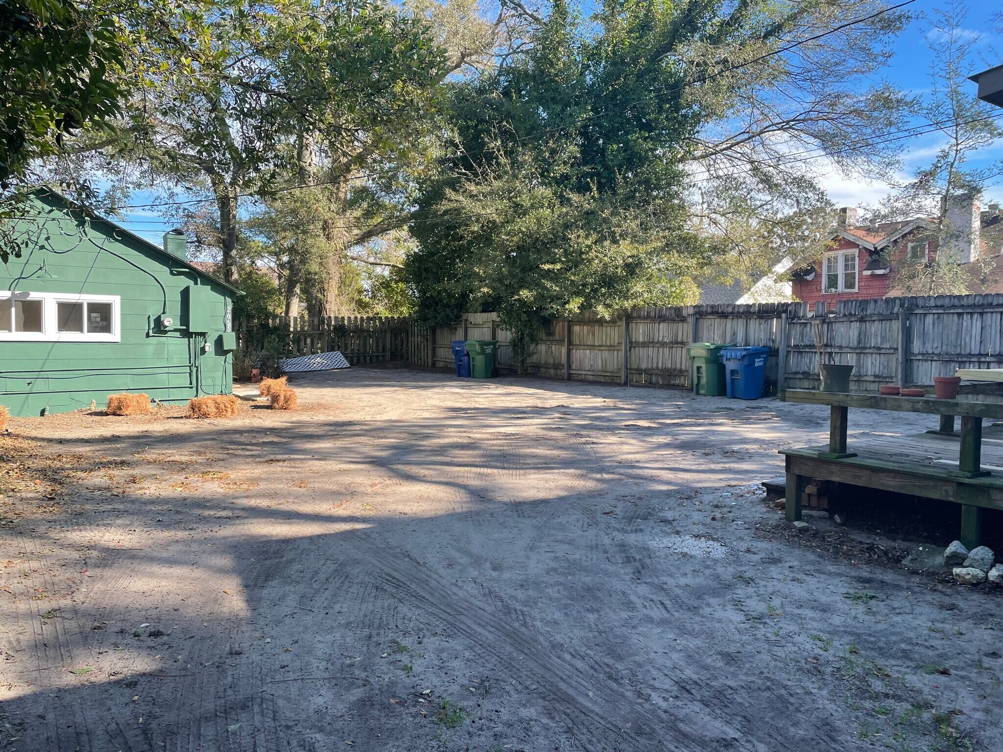 Building Photo - 2053 Monroe St