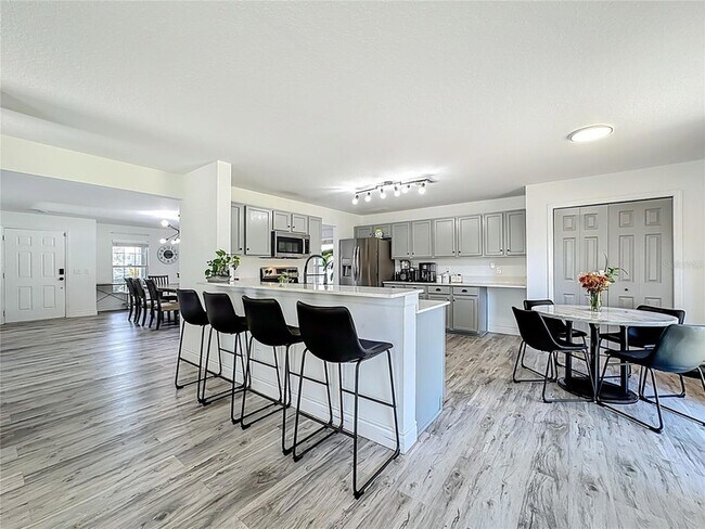 Building Photo - 13841 Chihuly Ct