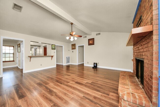 Building Photo - 8407 Kirchner Rd