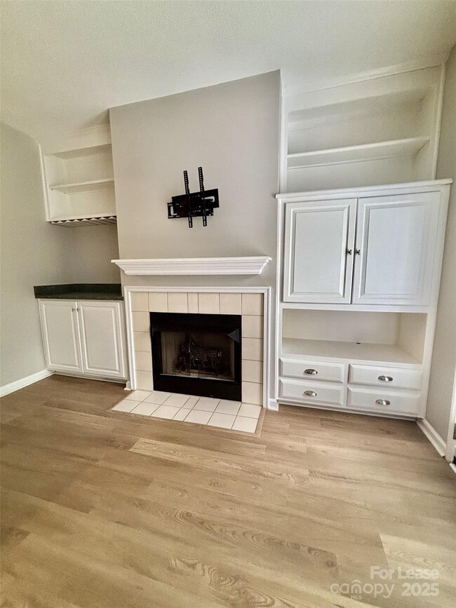 Building Photo - 17557 Tuscany Ln
