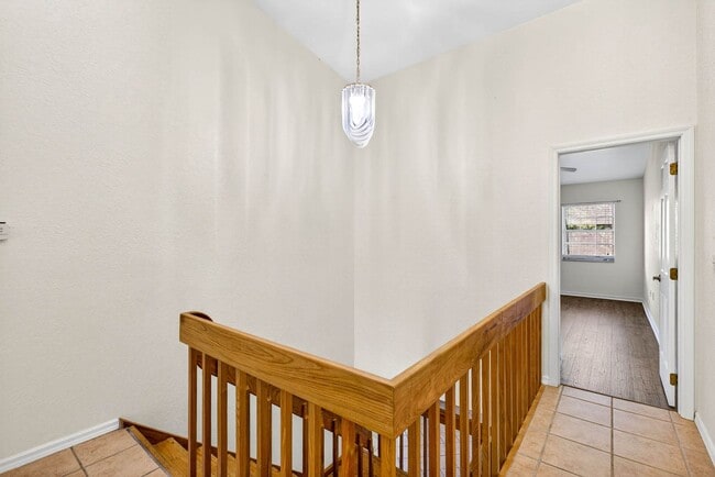Building Photo - 1,961SF Condo | 3 Bedrooms & 2.5 Bathrooms...