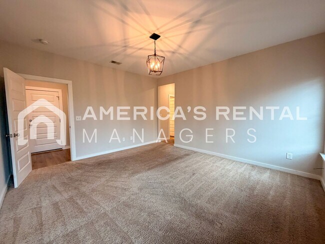 Building Photo - $400 OFF Move-in Special! Home for Rent in Eastaboga, AL! Sign a 13-month lease by 3/31/2026 and ...