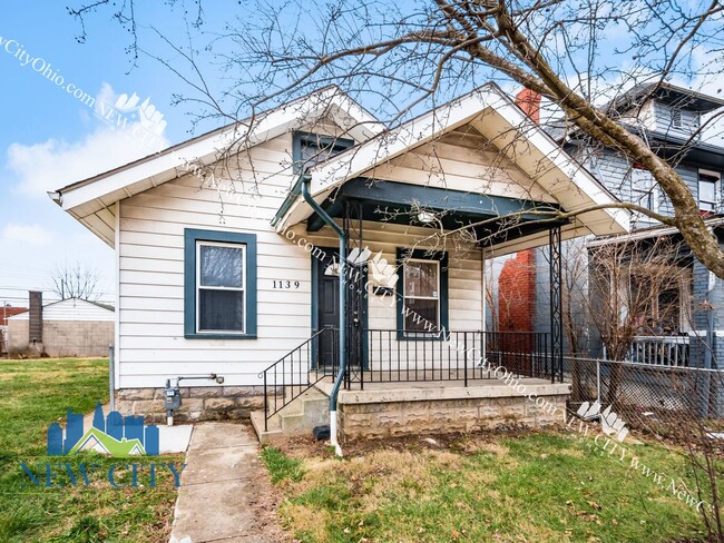 Building Photo - Newly Remodeled Three Bedroom House in Mil...