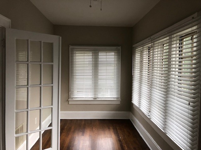 Building Photo - 1334 N Laura St