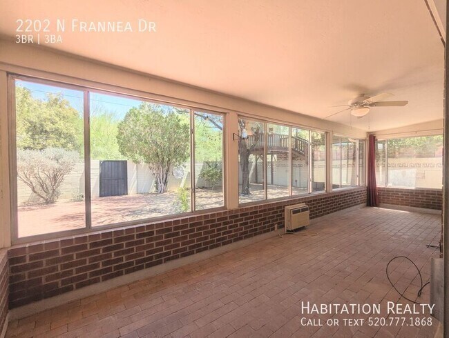 Building Photo - 2202 N Frannea Dr