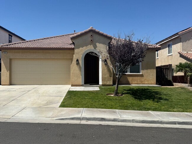 Building Photo - 13252 Placentia St