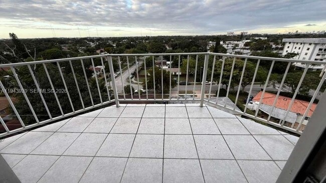 Building Photo - 16740 NE 9th Ave