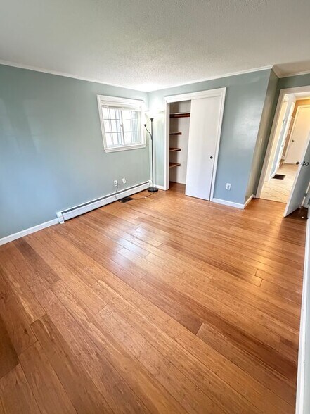 Building Photo - 76 Ode Way