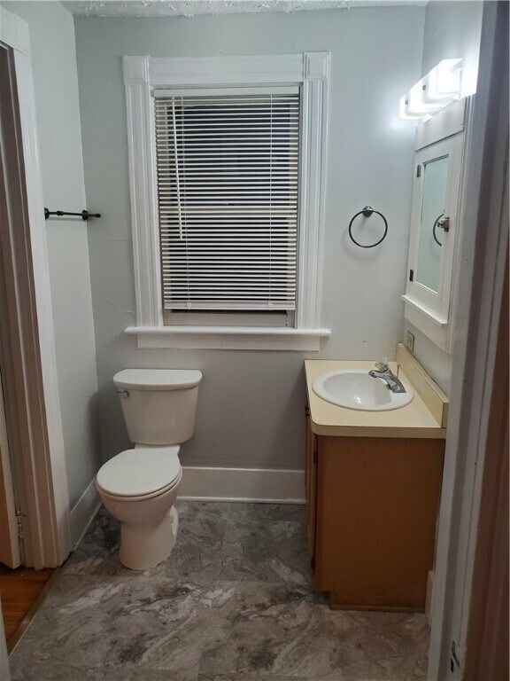 Building Photo - 167 Rosedale St