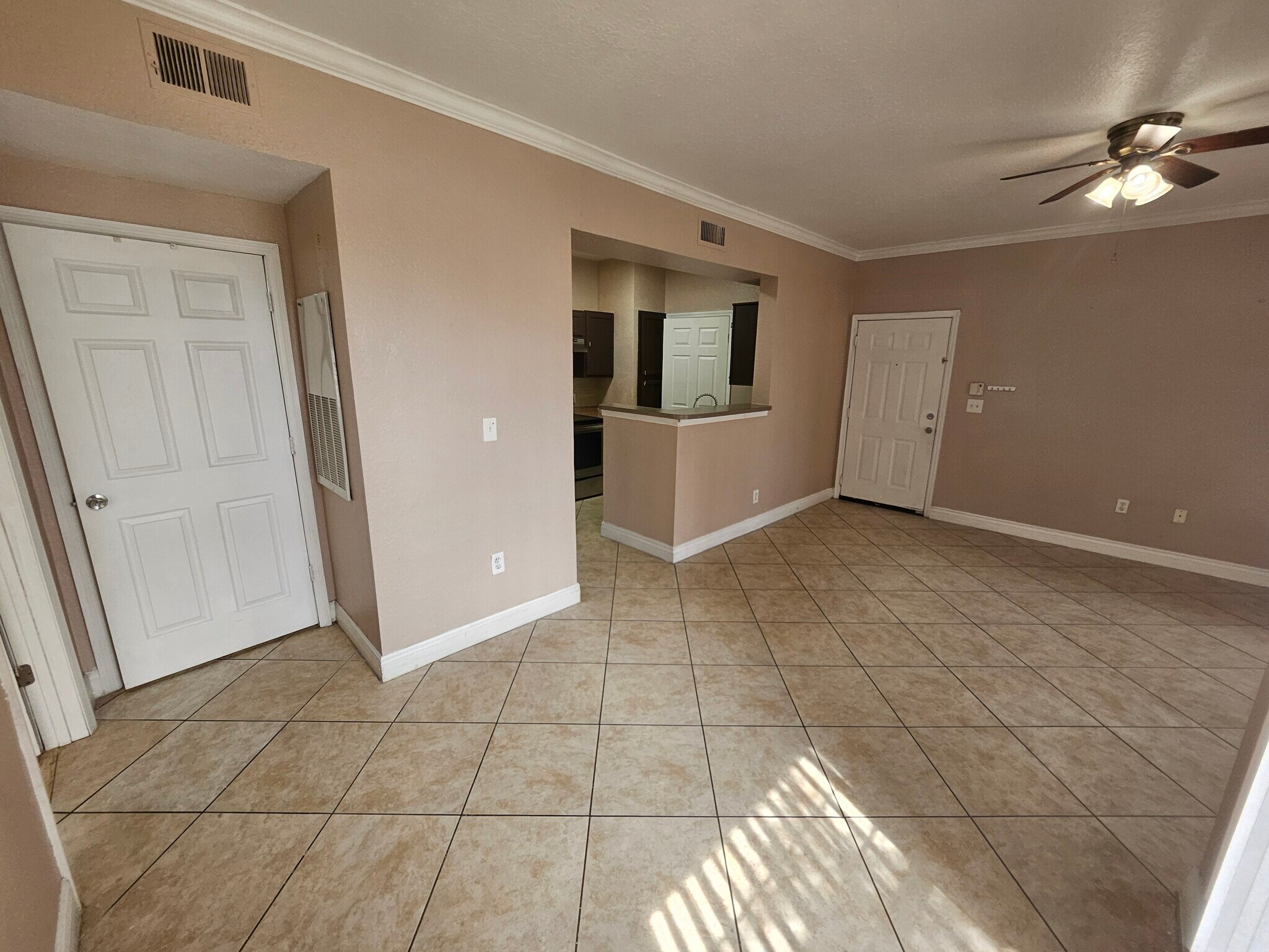 Building Photo - 5525 Pga Blvd