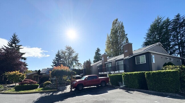 Building Photo - Saybrook condo one bedroom, including parking