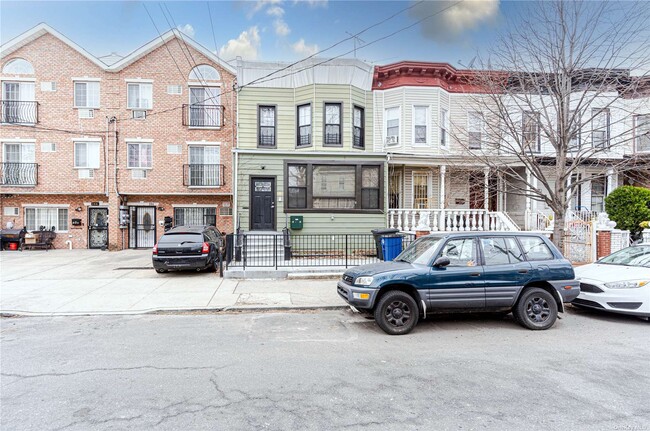 Building Photo - 282 E 38th St