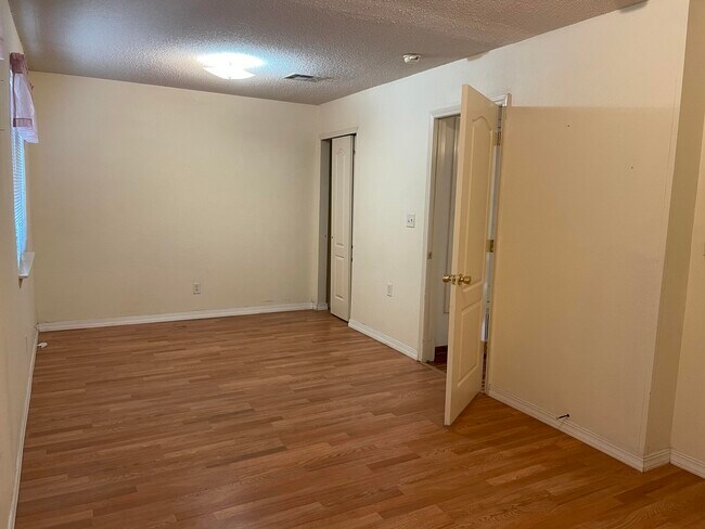 Building Photo - 3057 Manny Aguilera Dr