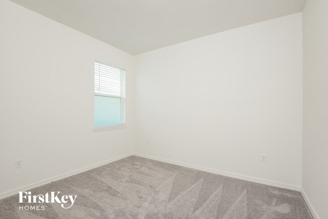 Building Photo - 1238 Ponca Rd