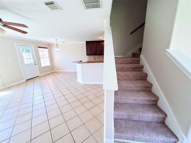 Building Photo - 6007 Shelbourne Park Ln