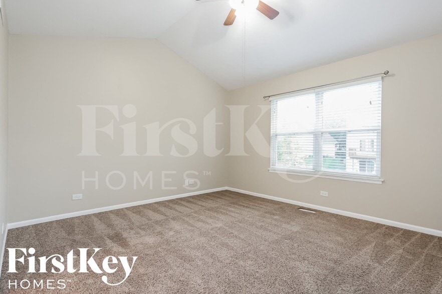 Building Photo - 298 N Crooked Lake Ln