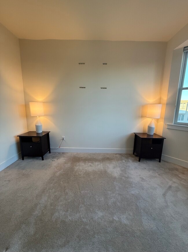 Building Photo - 3109 Elm Ave