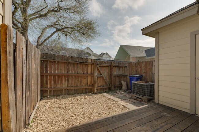 Building Photo - 12249 Abbey Glen Ln
