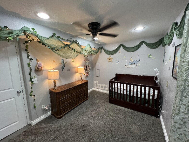 Building Photo - 7023 W Saw Timber Way