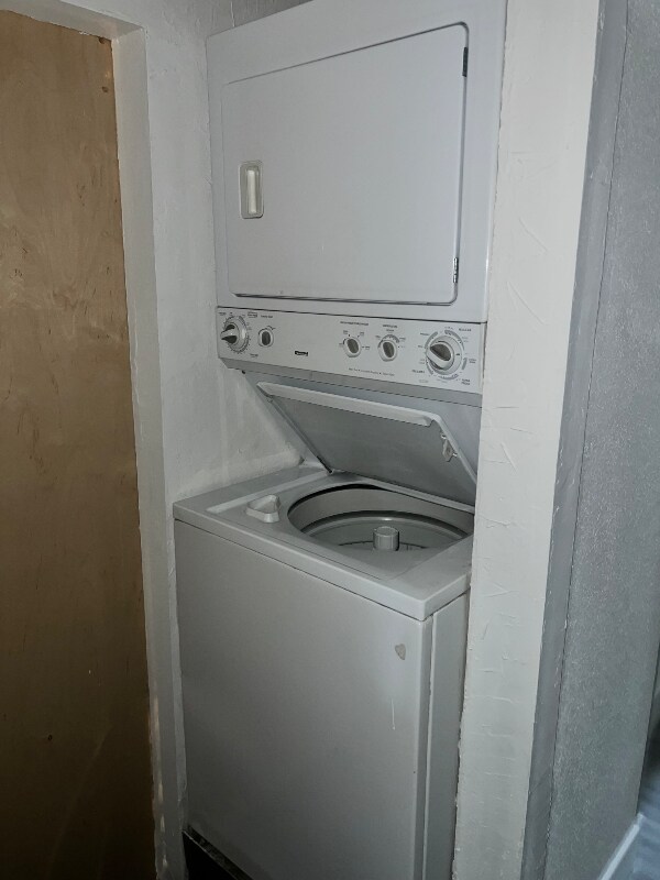 Building Photo - 3924 Aquamarine Way