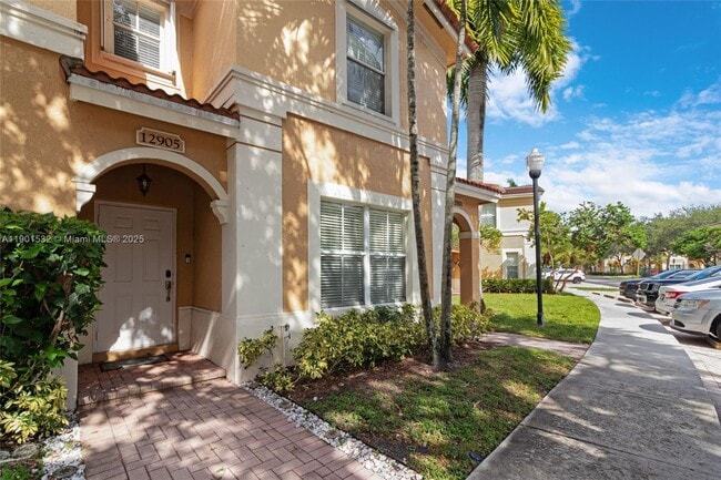 Building Photo - 12905 SW 31st Ct