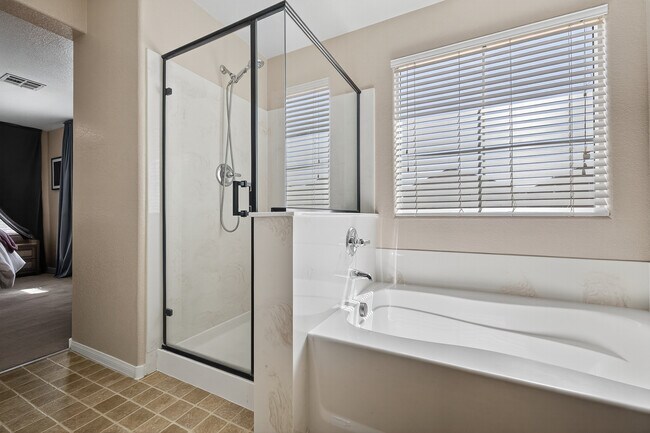 Building Photo - 10847 Iona Island Ave