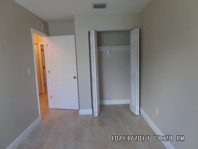 Building Photo - 479 NW 19th St