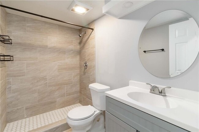 Building Photo - 46 Le Parc Fontaine