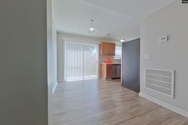 Building Photo - 521 Halleck Ln