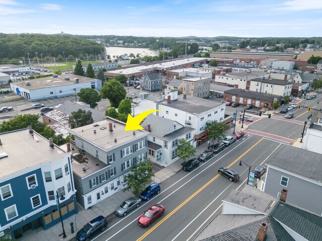 Building Photo - 248 Rantoul St