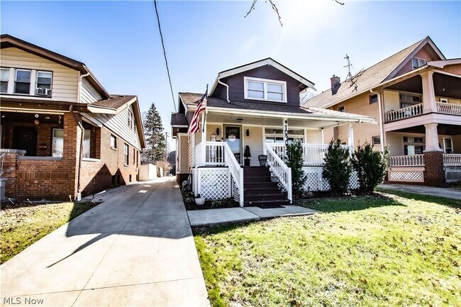 Building Photo - 10903 Parkhurst Dr