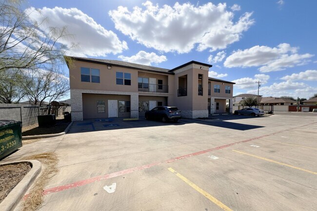 Building Photo - 5601 Cuenca Dr