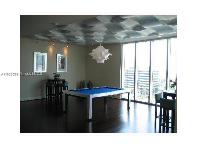 Building Photo - 185 SW 7th St